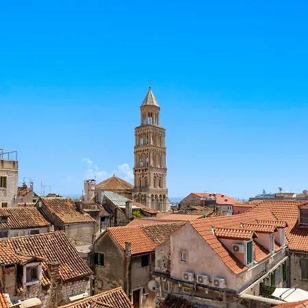 Luxury Dante With Terrace アパート スプリト