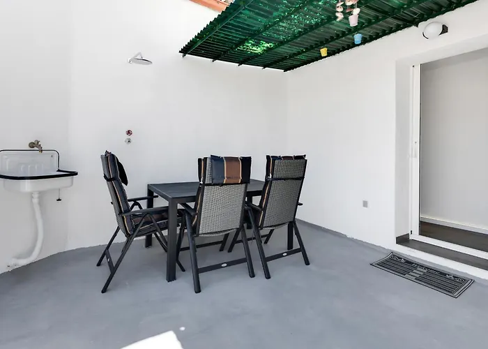 Luxury Dante With Terrace شقة *